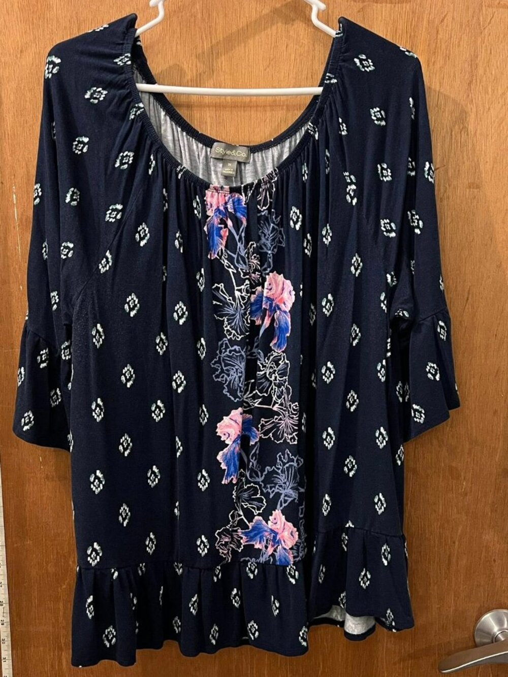 Size 3X - Style & Co - Navy and Floral Half Sleeve Pullover